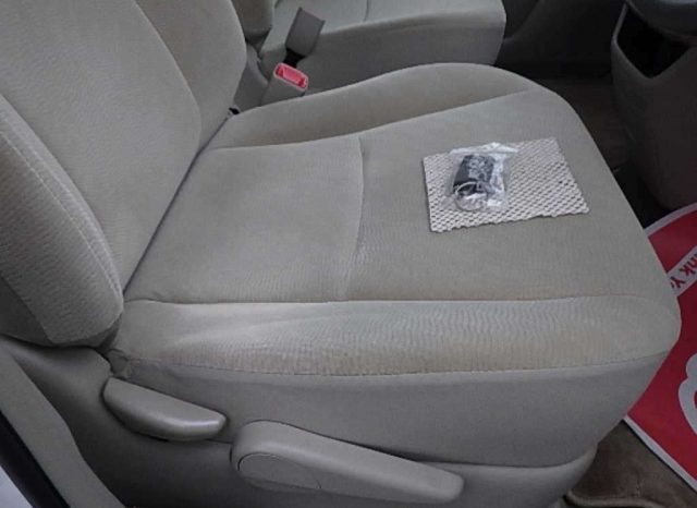 TOYOTA NOAH full