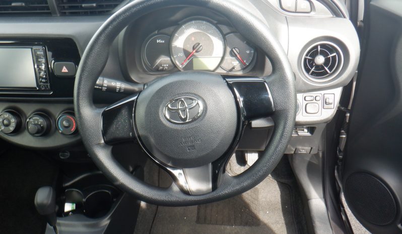 TOYOTA VITZ full