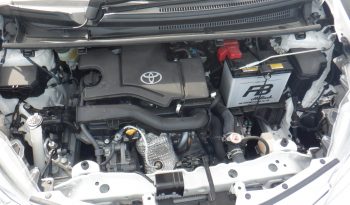 TOYOTA VITZ full